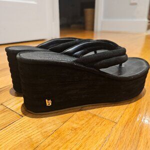 Brand New Suede Veronica Beard Geno Platform Sandel Size 7